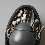 TREAT Påskägg, black