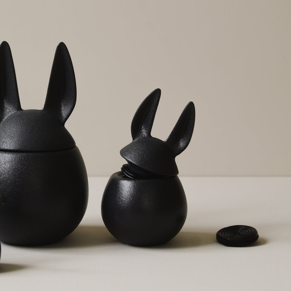 EATING RABBIT Skål Small, Cast iron