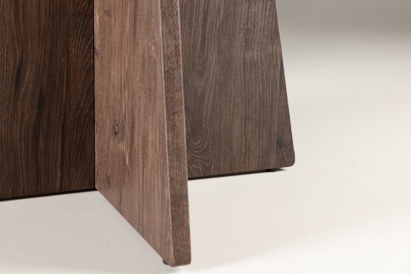Venture Home Bootcut Runt matbord ø110, Mocca - Azalea Home