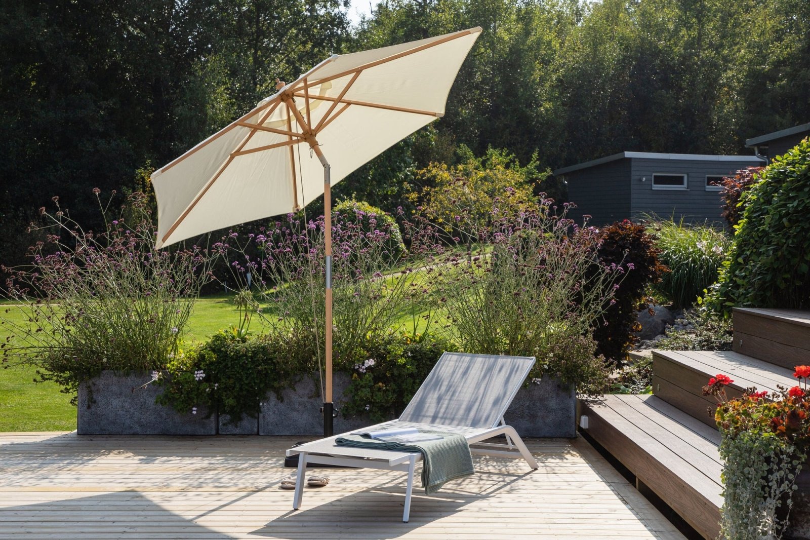 Venture Home Corypho Parasoll ø250, Vit - Azalea Home