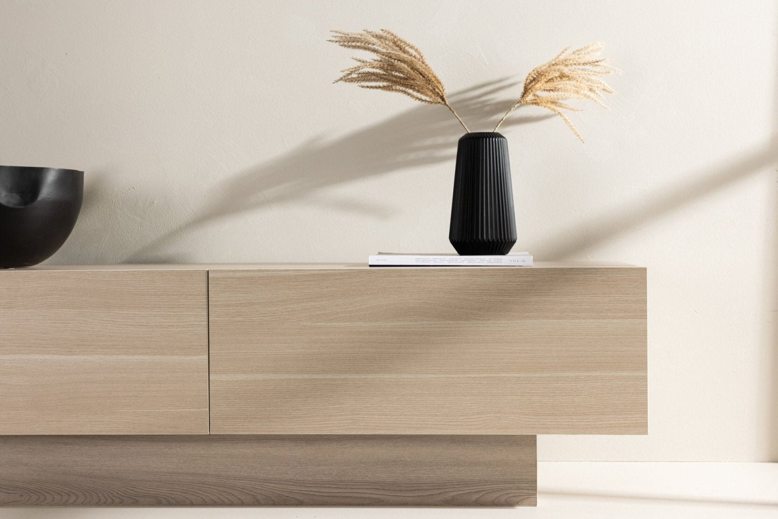Venture Home Cuenca TV - bänk 160 x 45, Vitputsad - Azalea Home