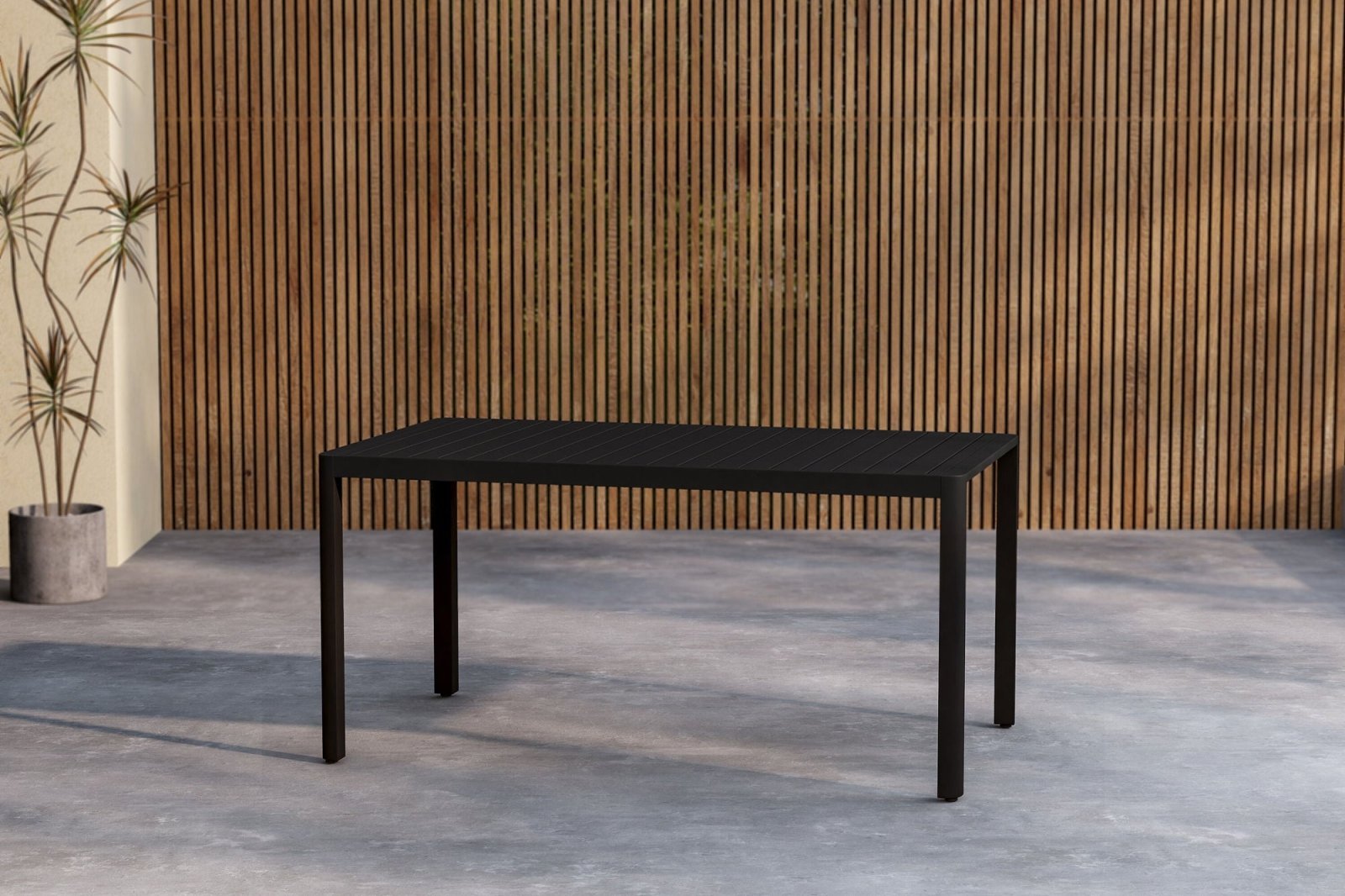 Venture Home Giardini Trädgårdsbord 150x85, Svart - Azalea Home