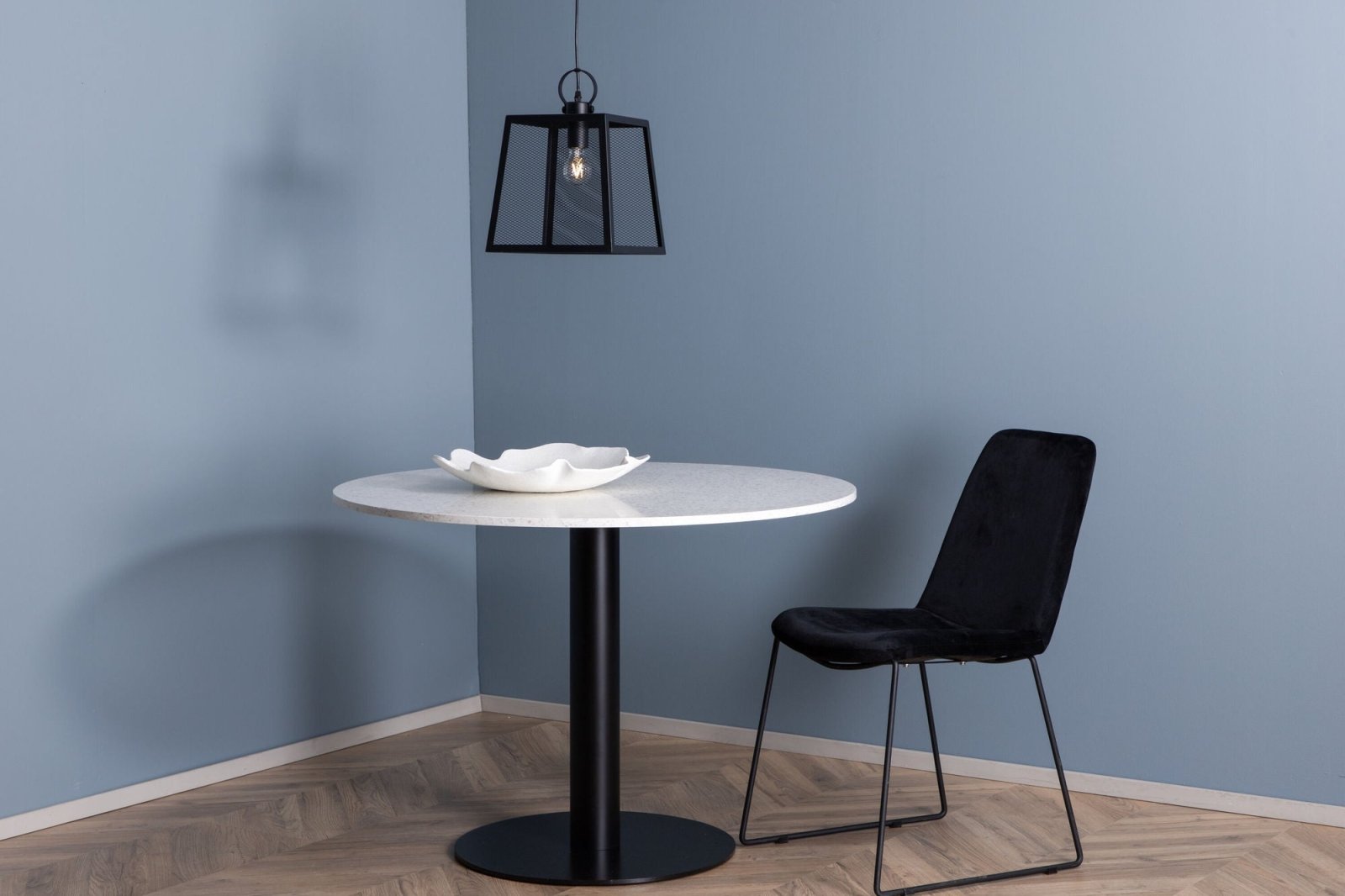 Venture Home Hage Pendellampa, Svart - Azalea Home