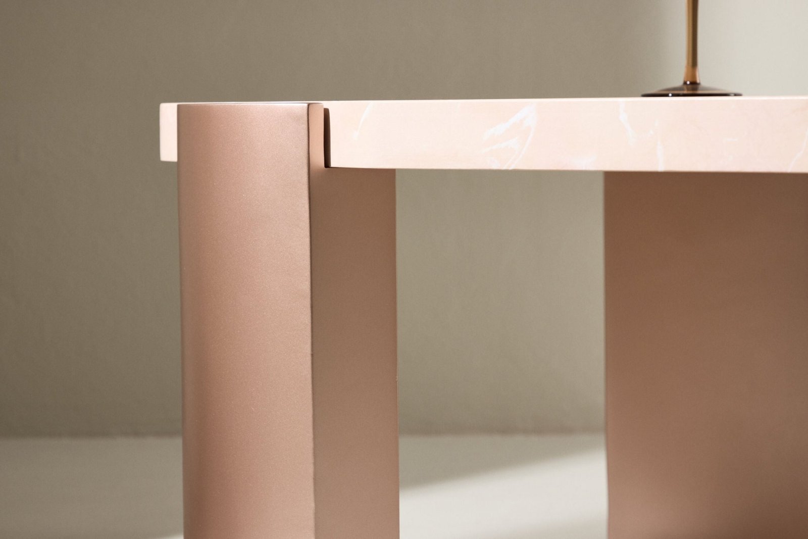 Venture Home Kres Soffbord 125 x 70,5, Rosa - Azalea Home