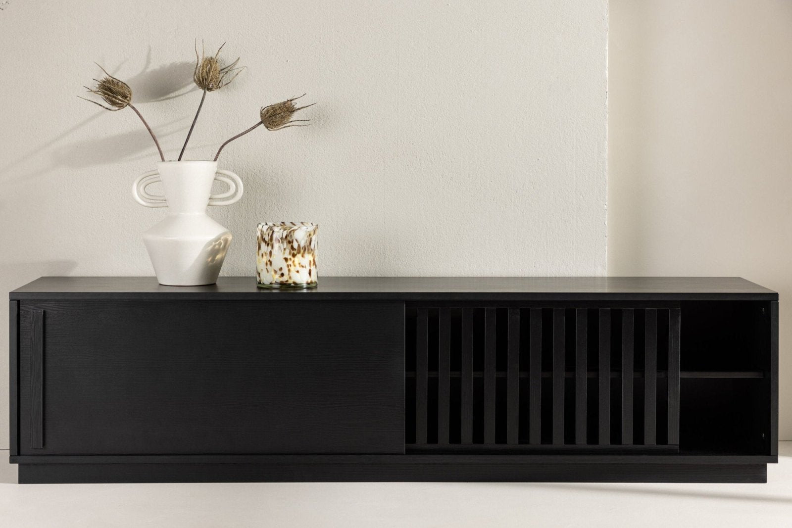 Venture Home Lugo TV - bänk 180 x 45, Svart - Azalea Home