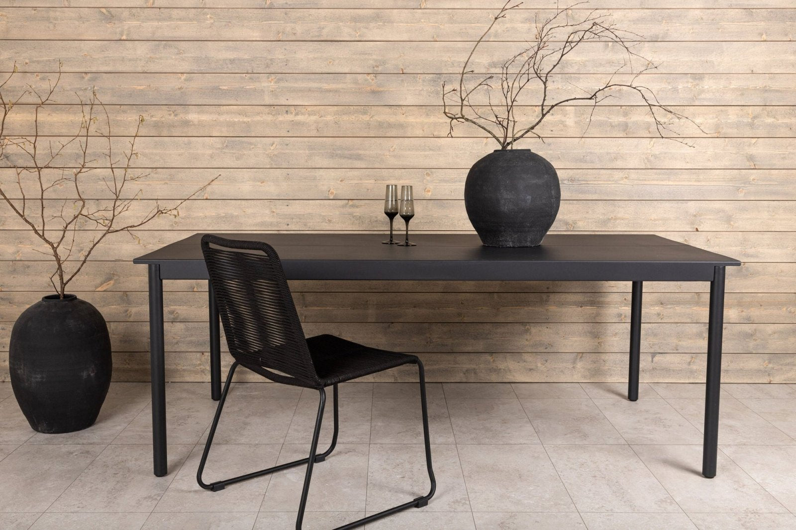 Venture Home Modena Utebord 100 x 200, Svart - Azalea Home