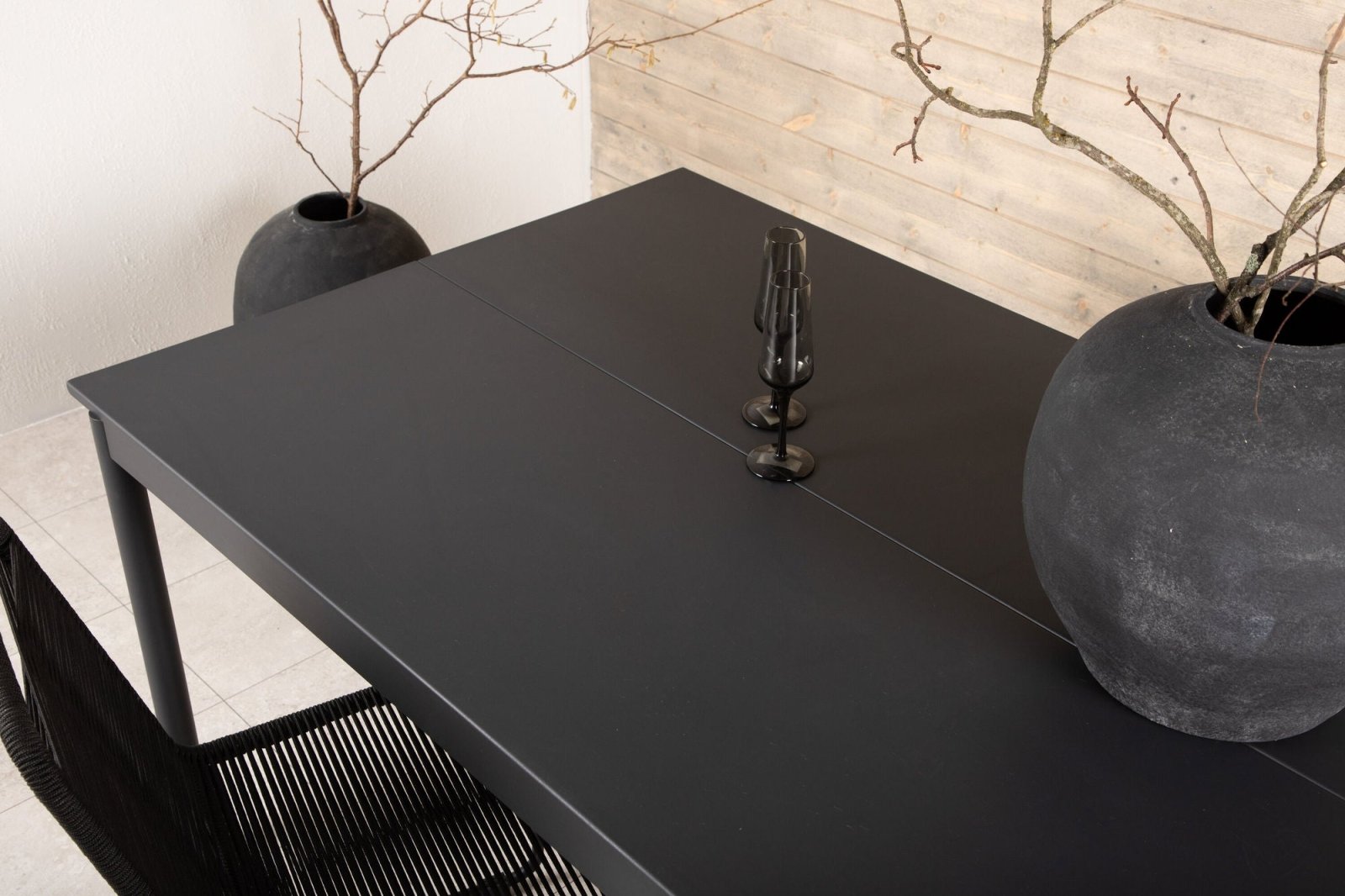 Venture Home Modena Utebord 100 x 200, Svart - Azalea Home