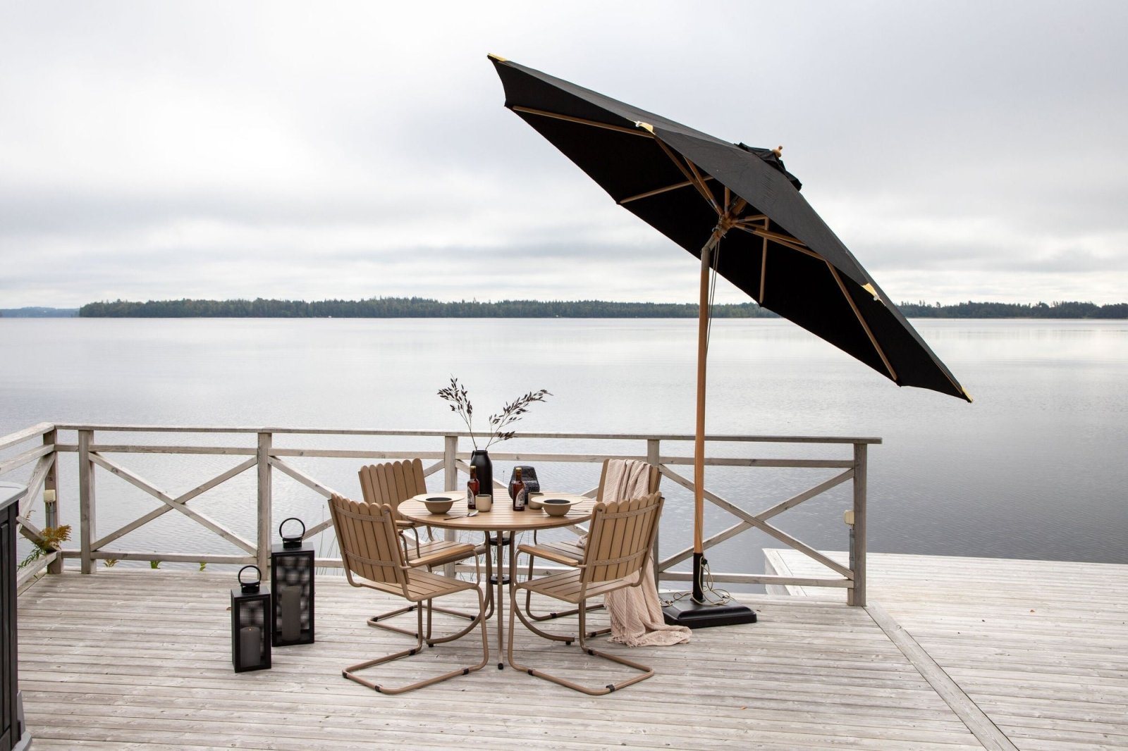 Venture Home Nypo Parasoll, Svart - Azalea Home