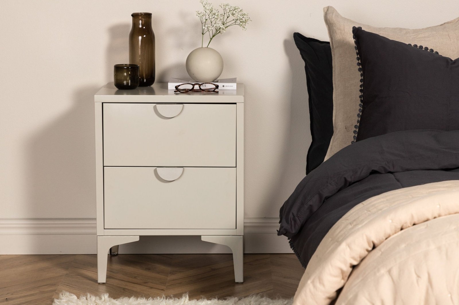 Venture Home Piring Byrå 45 x 59, Beige - Azalea Home