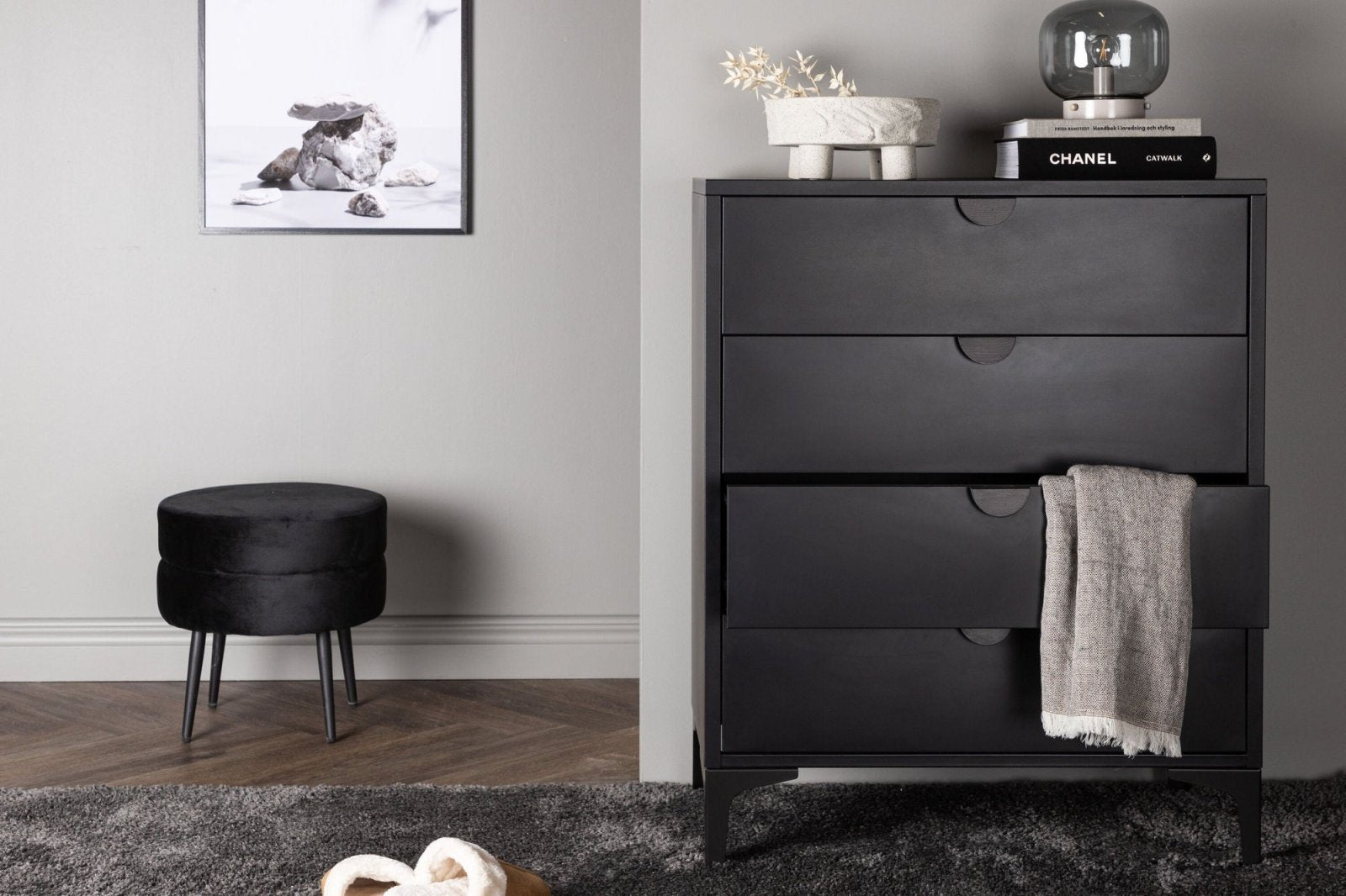 Venture Home Piring Byrå 78 x 98, Svart - Azalea Home