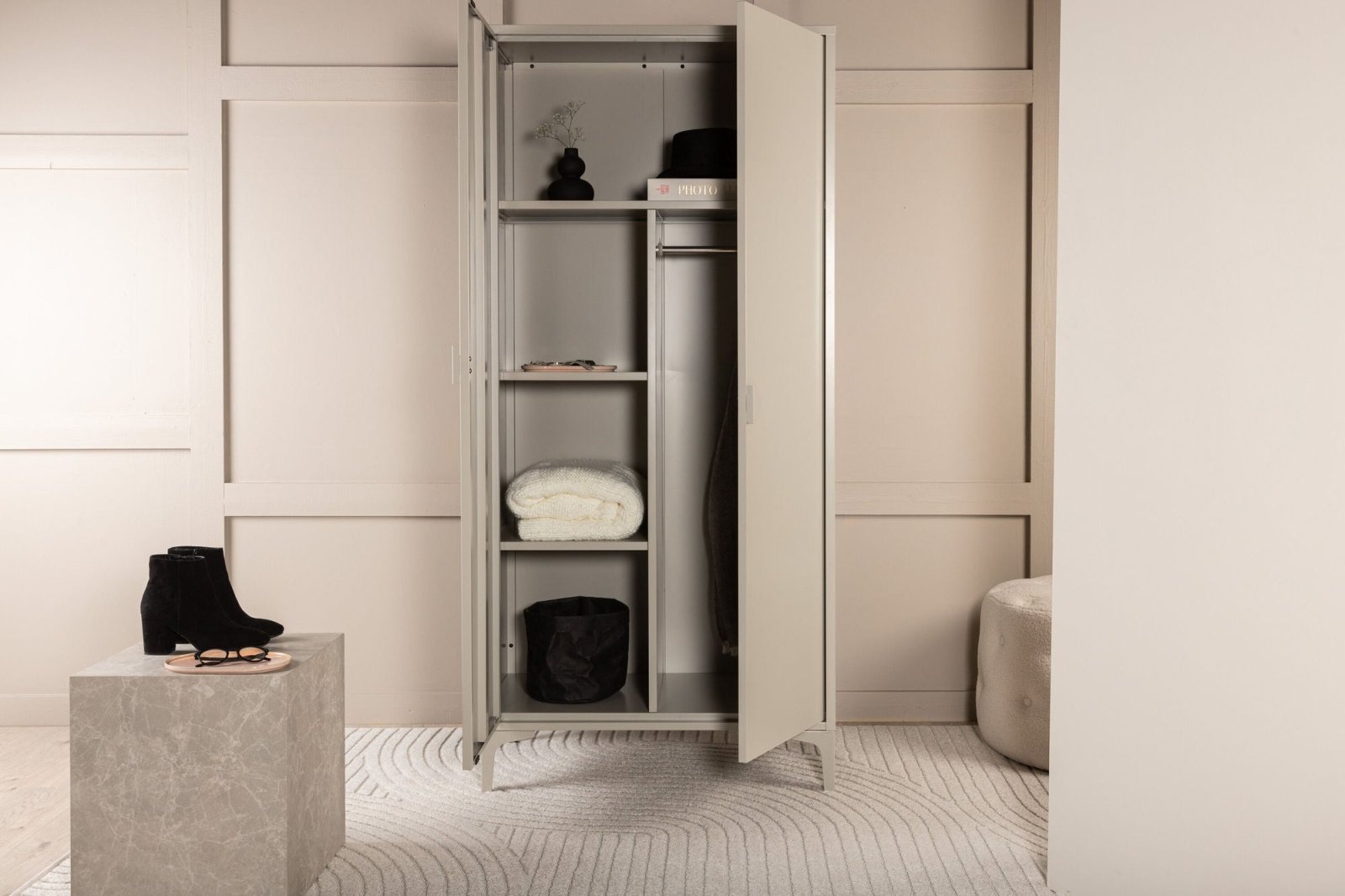 Venture Home Piring Garderob 85 x 183, Beige - Azalea Home