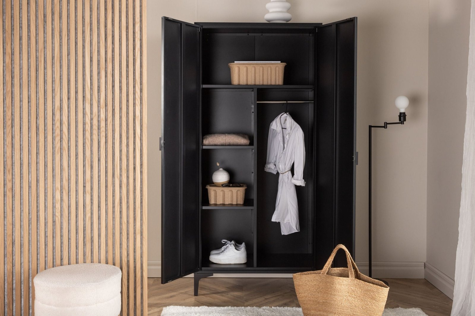 Venture Home Piring Garderob 85 x 183, Svart - Azalea Home