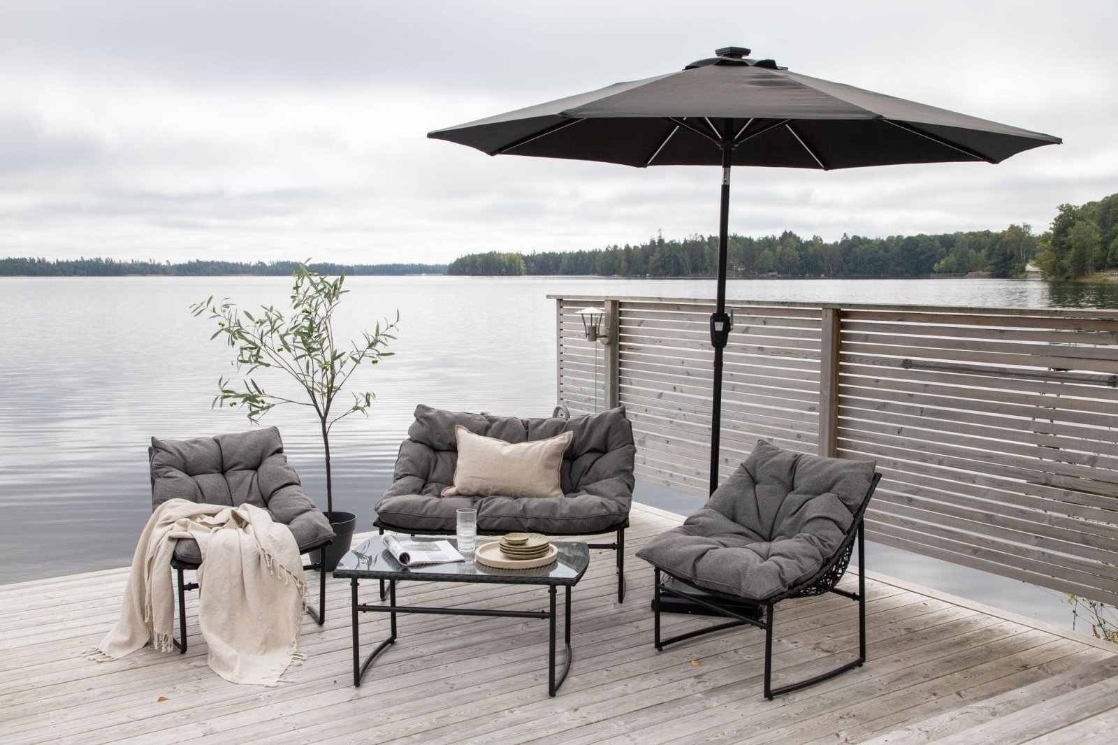 Venture Home Sabal Parasoll, Svart - Azalea Home
