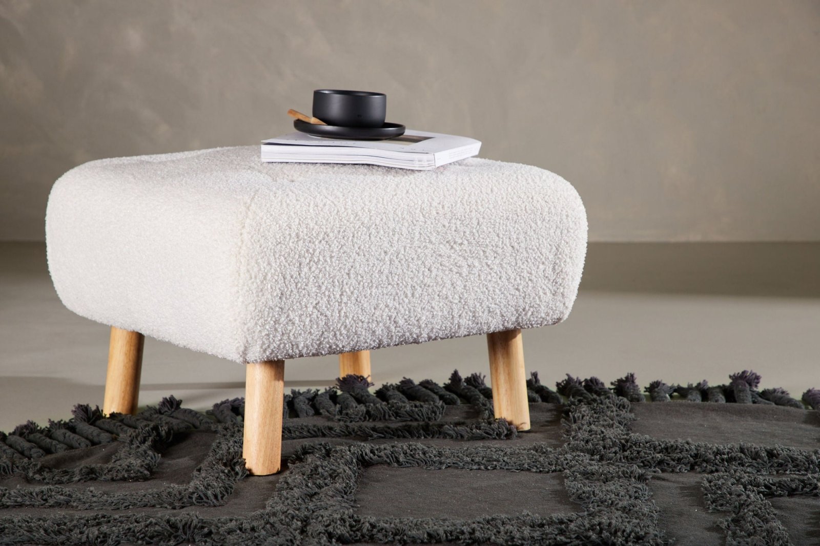 Venture Home Salina Sittpuff, Vit - Azalea Home