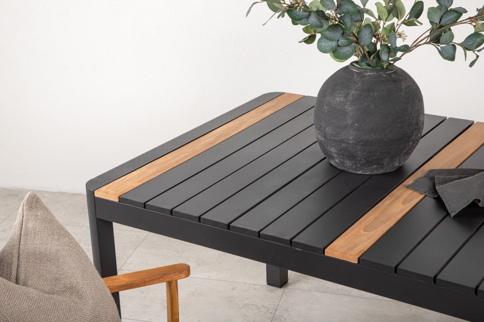 Venture Home Togo Matbord 90 x 150, Svart - Azalea Home