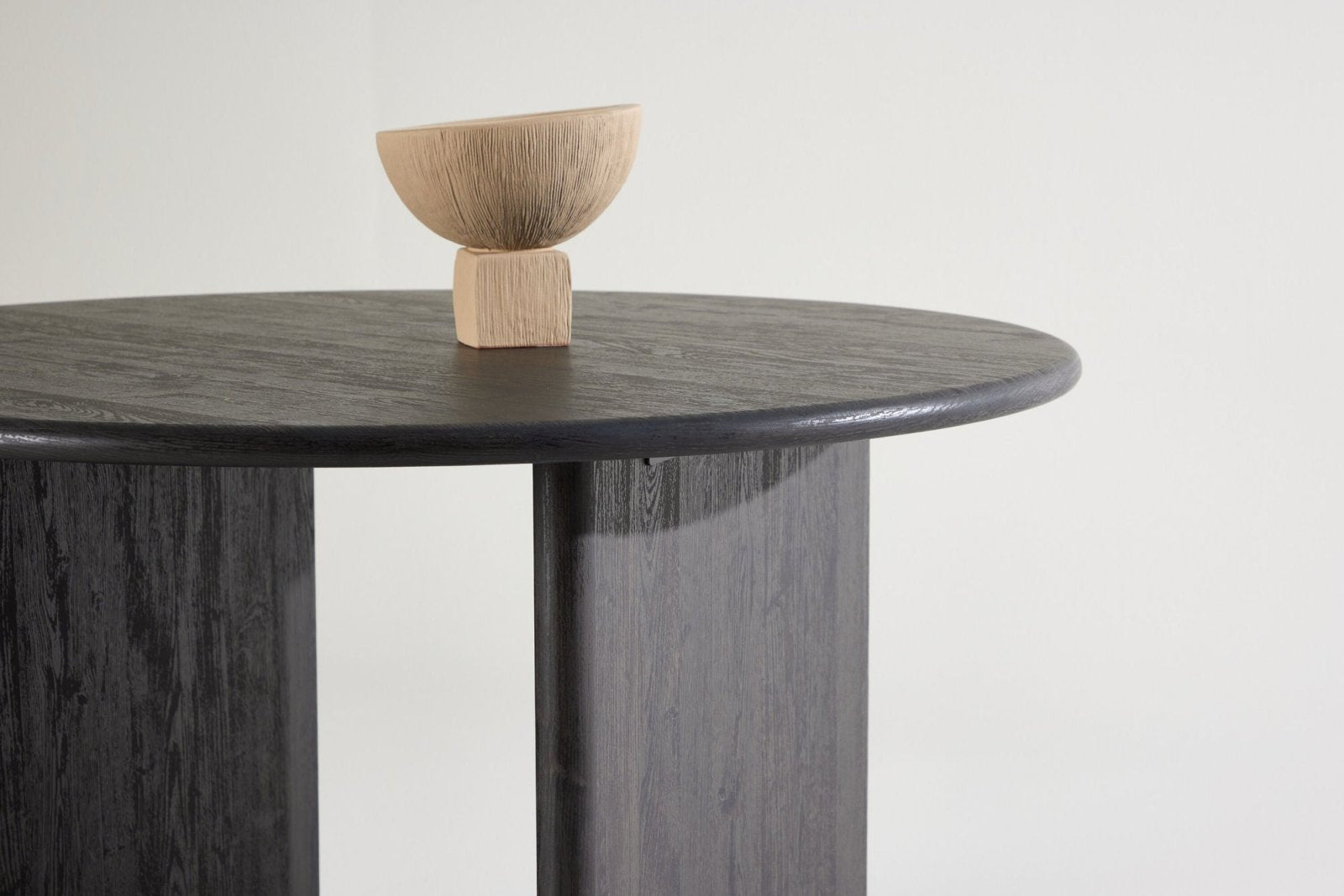 Vind Björholmen Matbord ⌀120, Svart - Azalea Home