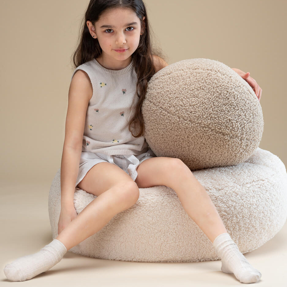 Wigiwama Barnpuff, Cream White - Azalea Home