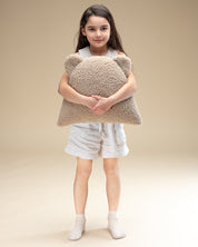 Wigiwama Bear Kudde, Biscuit - Azalea Home