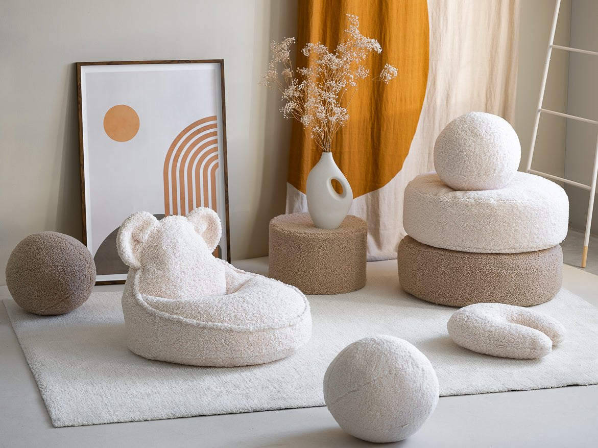 Wigiwama Bear Saccosäck, Cream White - Azalea Home