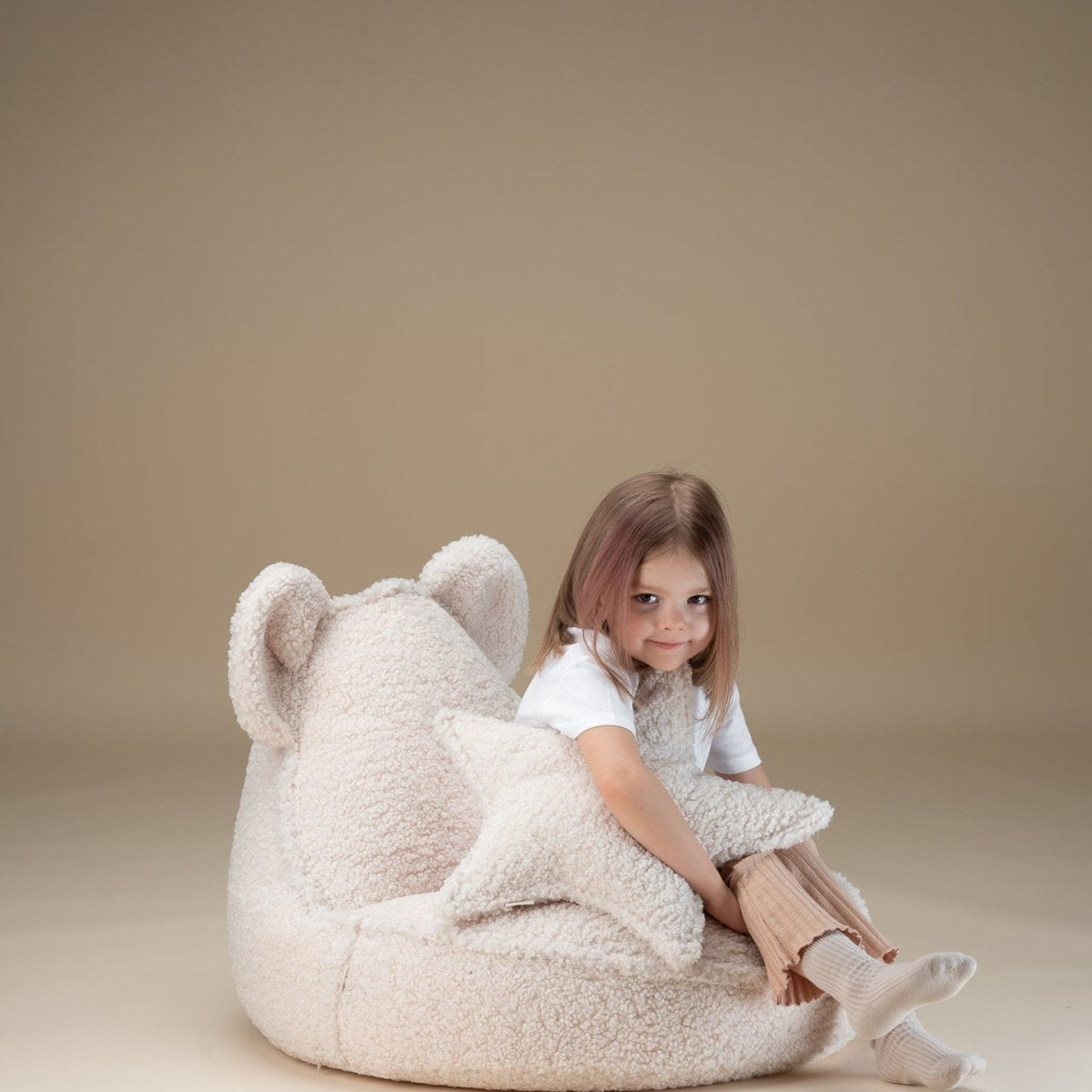 Wigiwama Bear Saccosäck, Cream White - Azalea Home
