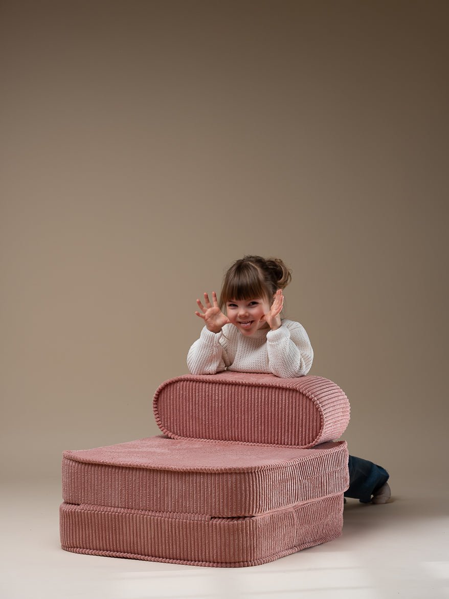 Wigiwama Flip Vikbar fåtölj, Pink Mousse - Azalea Home