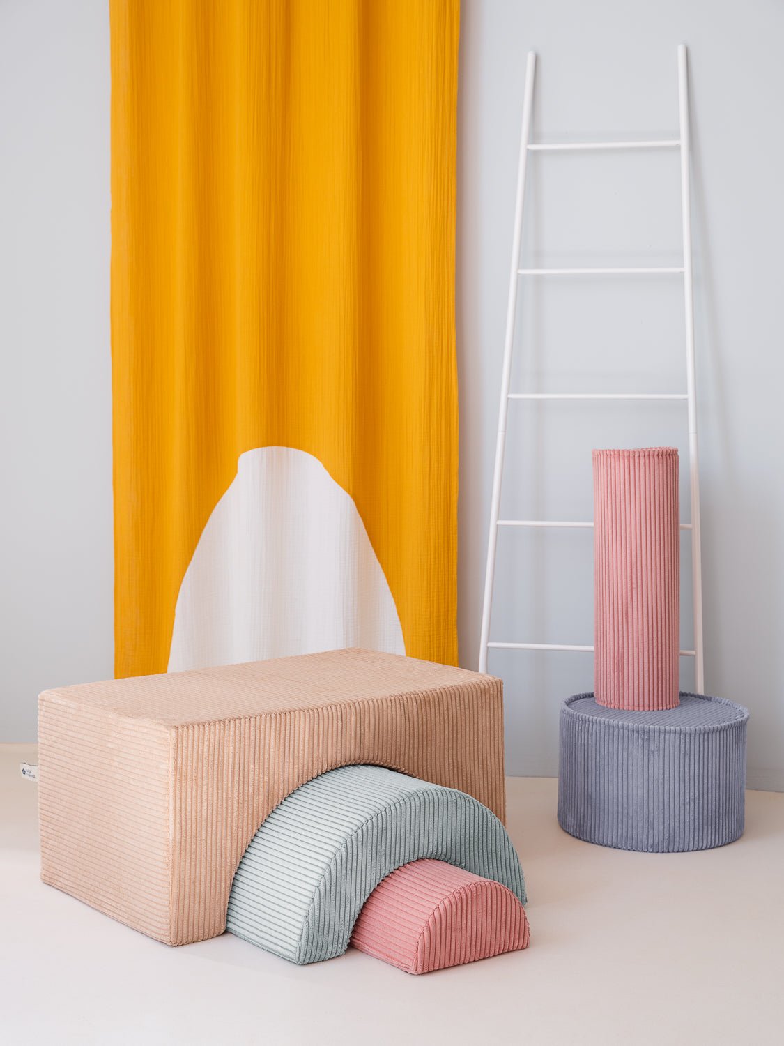 Wigiwama Rainbow Lekset, Brown Sugar - Azalea Home