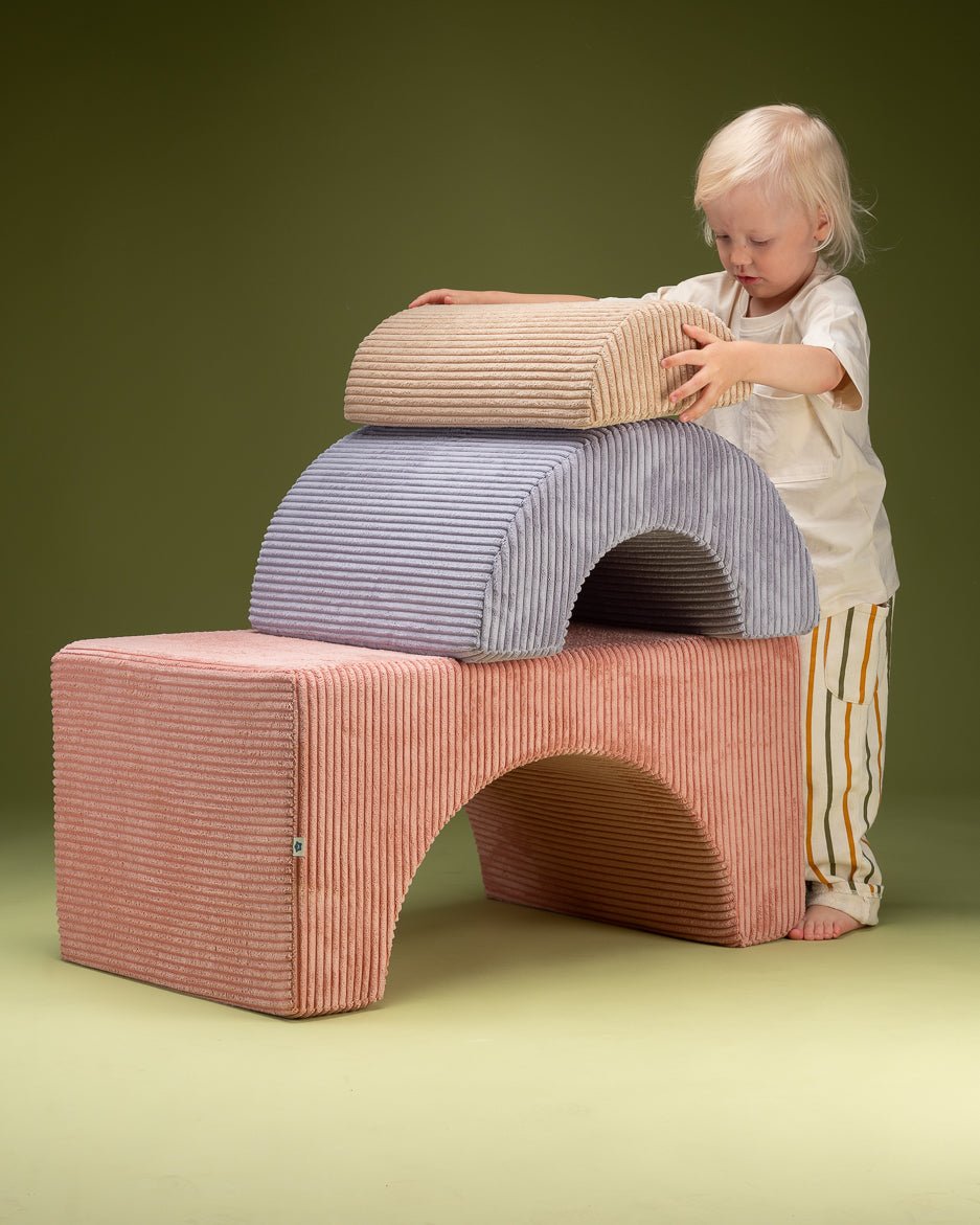 Wigiwama Rainbow Lekset, Pink Mousse - Azalea Home
