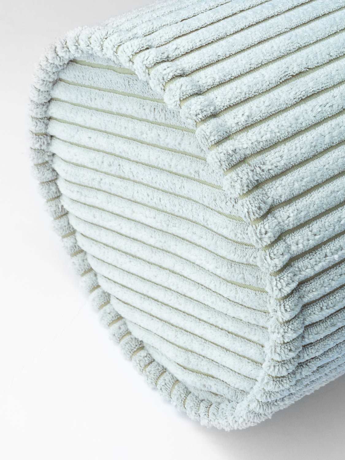 Wigiwama Roll Kudde, Peppermint Green - Azalea Home