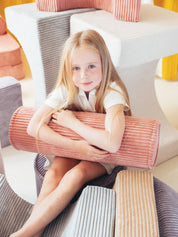 Wigiwama Roll Kudde, Pink Mousse - Azalea Home