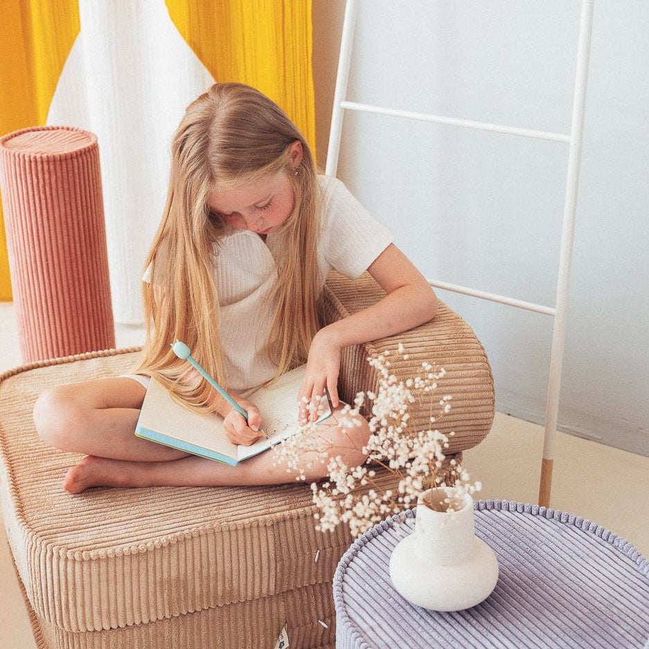 Wigiwama Sittpuff, Blueberry Blue - Azalea Home