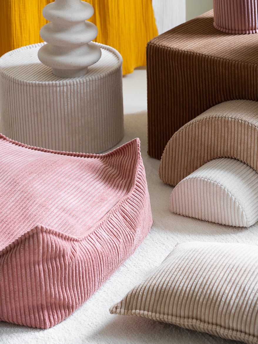 Wigiwama Square Barnpuff, Pink Mousse - Azalea Home