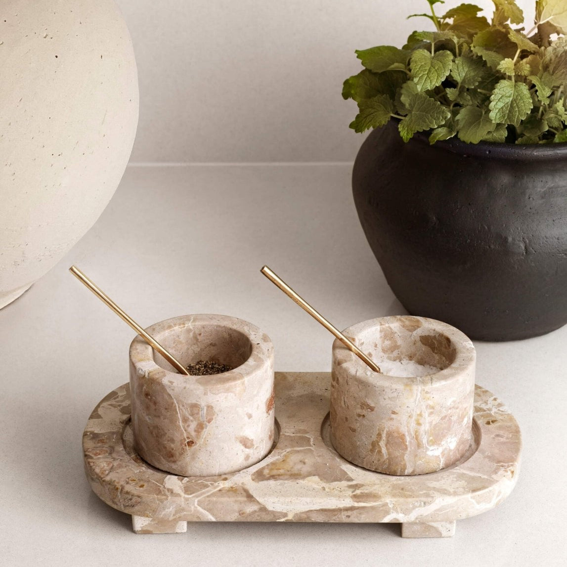 Zelected by Houze Carerra Bricka Ø30, Marmor - Azalea Home