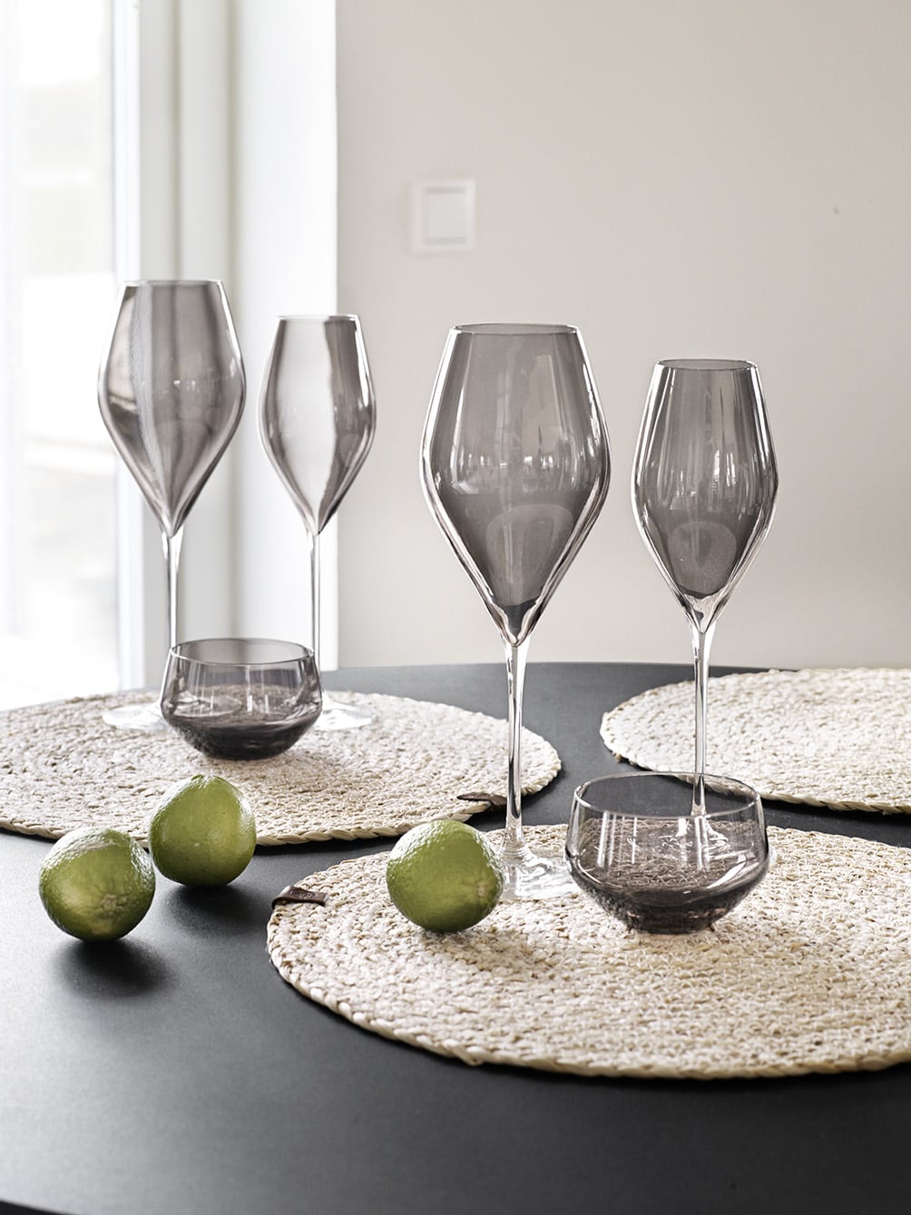Zelected by Houze Vinglas Grace 560ml 4 - pack, Smoke - Azalea Home